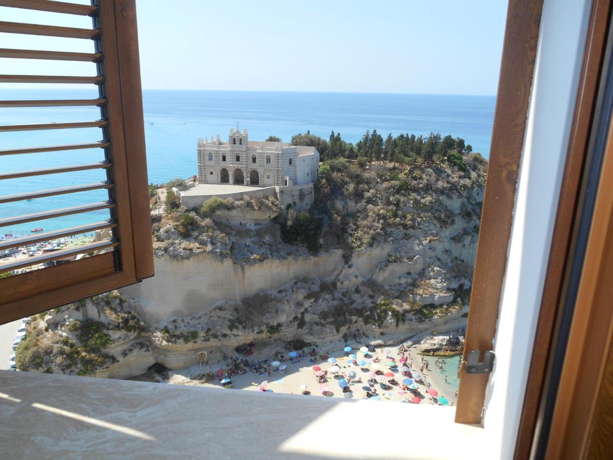 Bluemind Aparthotel Tropea Exterior photo